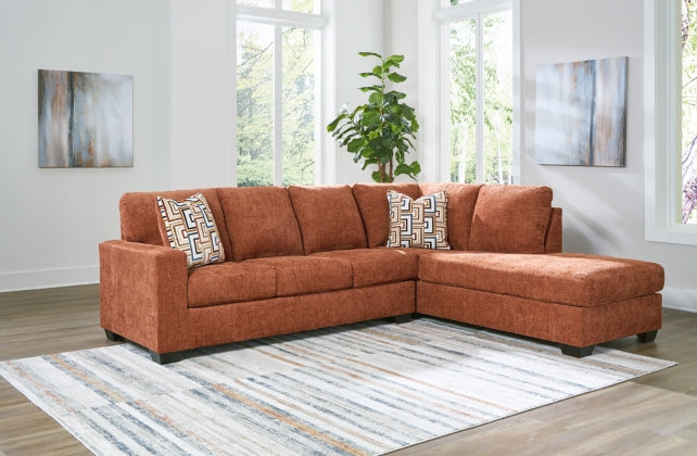 Aviemore 2-Piece Sectional with RAF Chaise SPICE