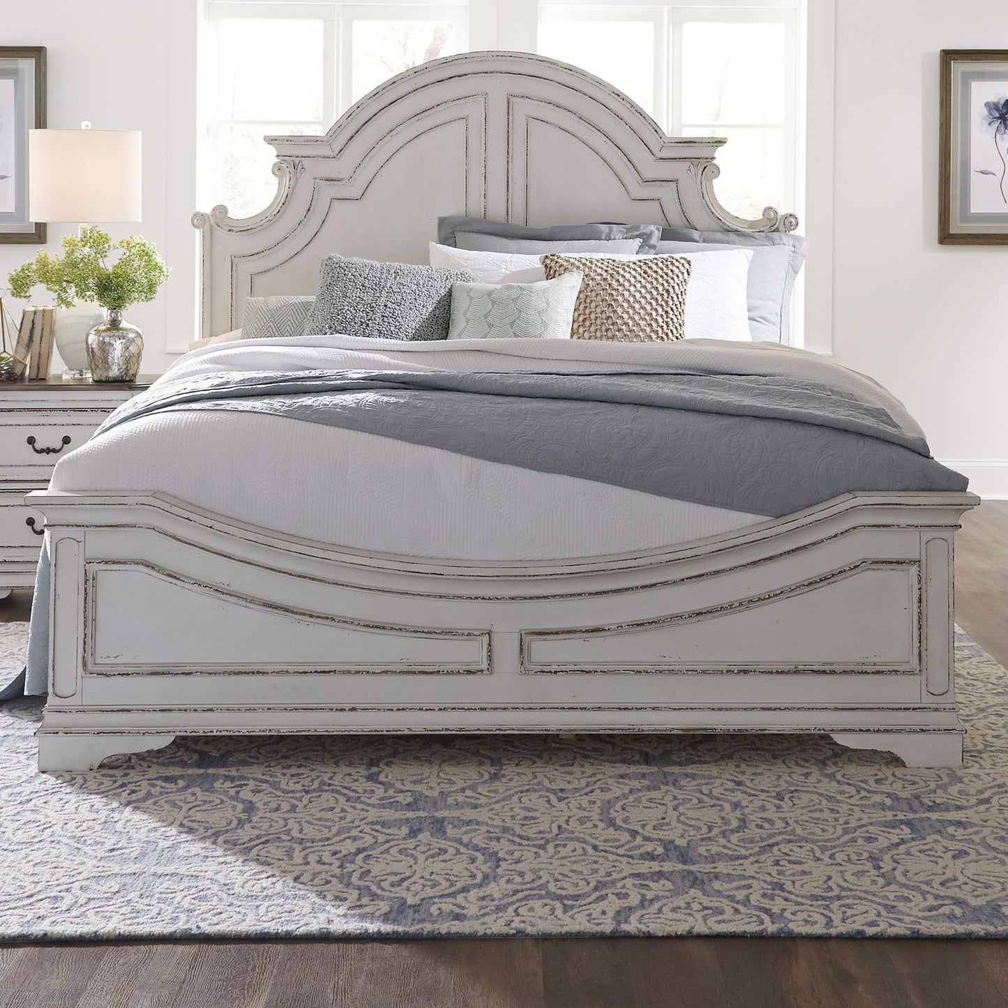 Magnolia Manor Panel Queen Bed Antique White