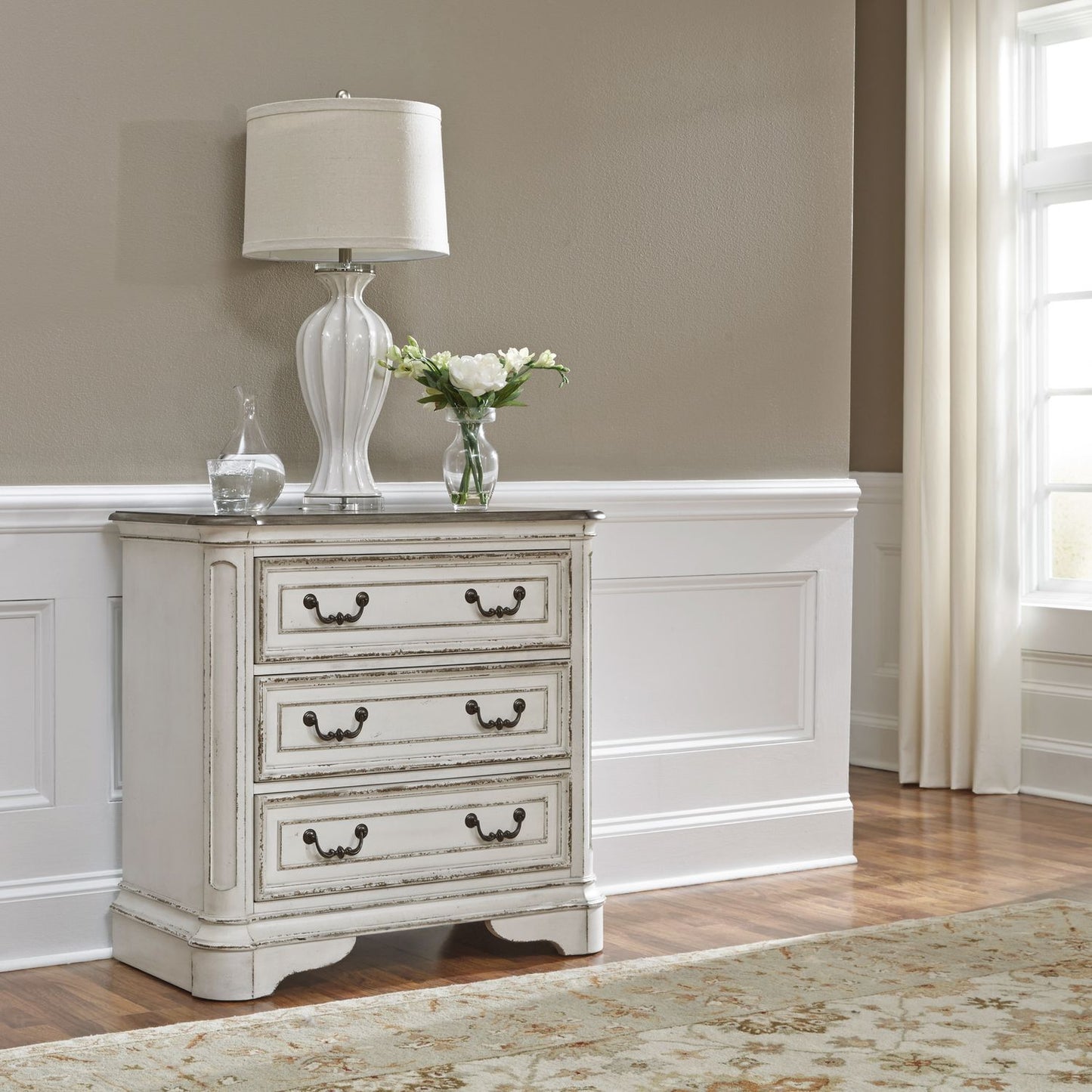 Magnolia Manor 3 Drawer Bedside Chest w/ Charging Station
