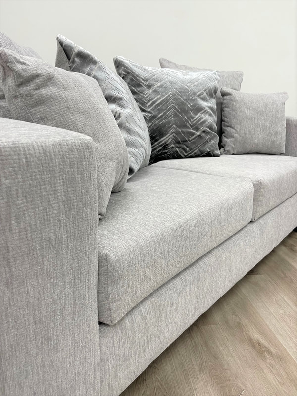110-Hollywood Dove Sofa & Loveseat