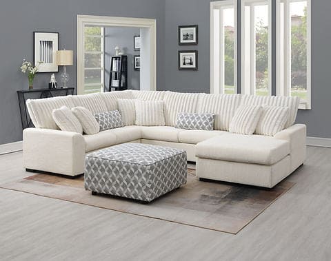 Brady Sectional (Beige)
