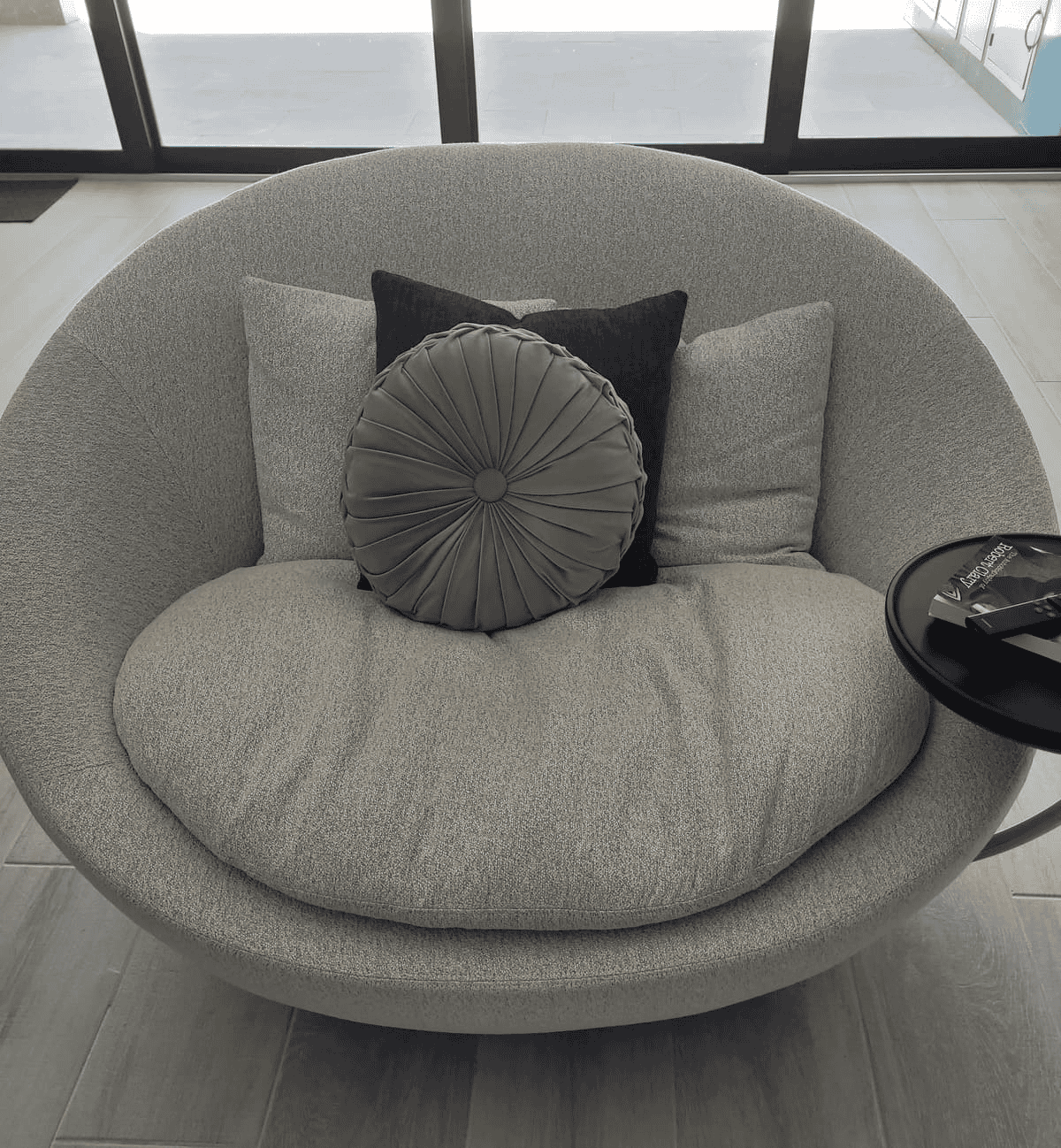 Divani Casa Alba Modern Grey Fabric Chair w/ Tray