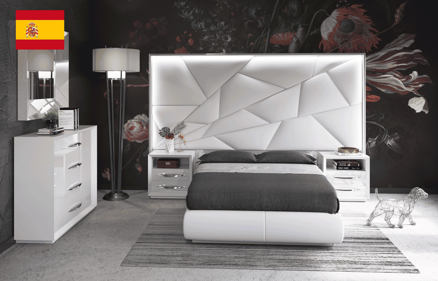 Majesty Bed w/light