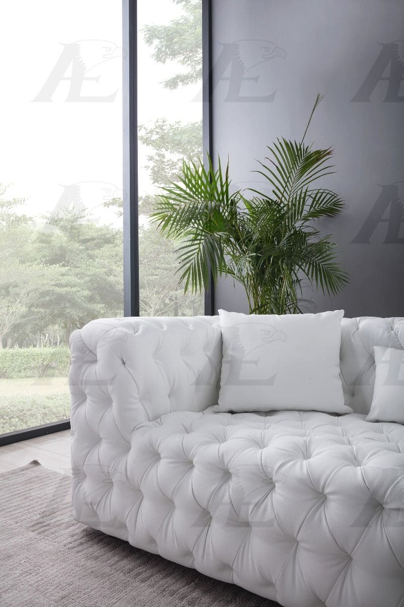 AE-D821 White Faux Leather Loveseat