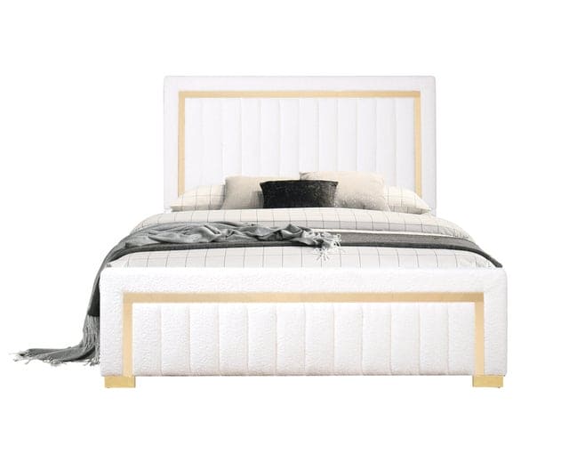 HH820 Off White Bed