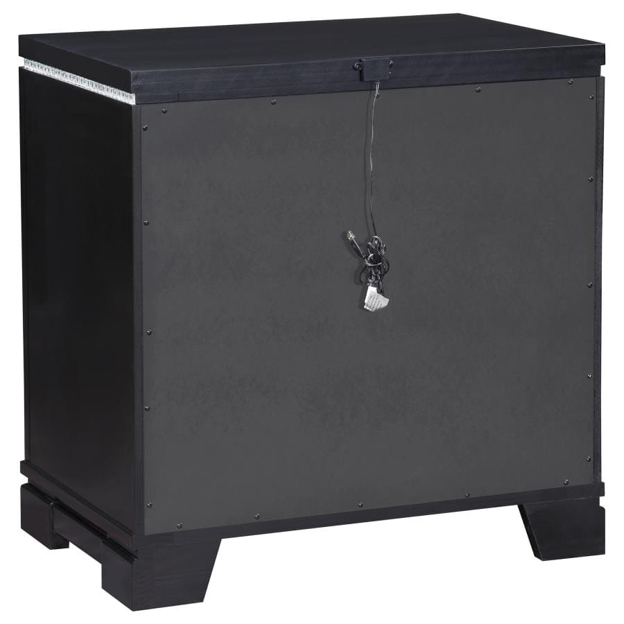 Eleanor Rectangular 3-drawer Nightstand Silver and Black