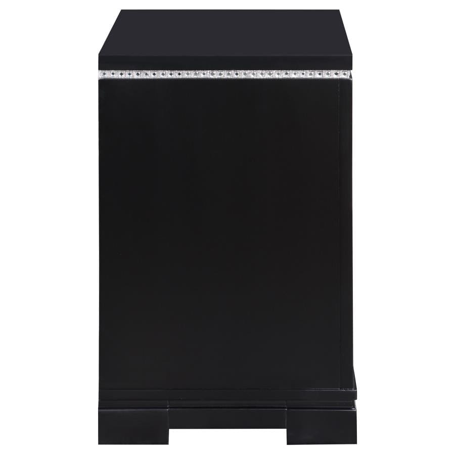 Eleanor Rectangular 3-drawer Nightstand Silver and Black