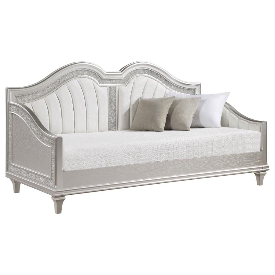 DAYBED