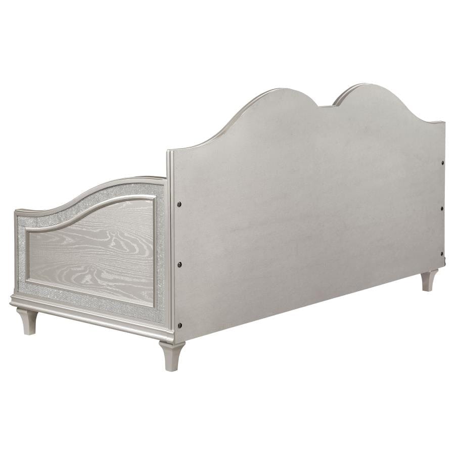DAYBED