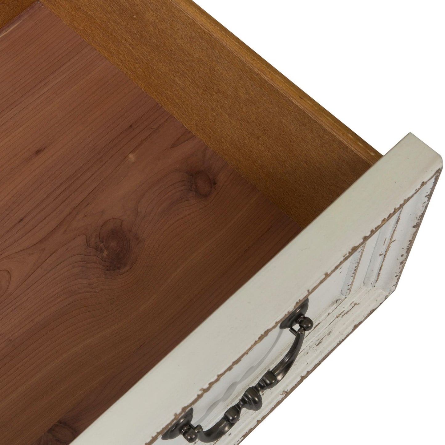 Magnolia Manor 5 Drawer Chest