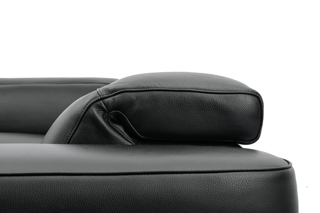 Holly Sectional Black