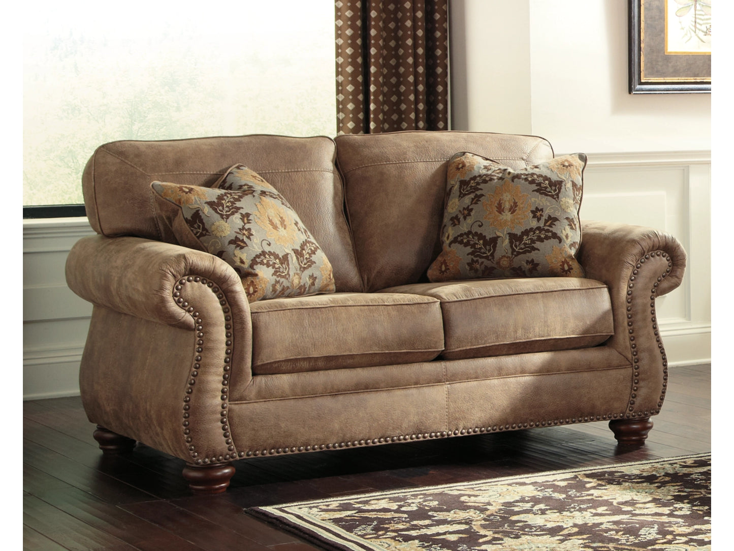 Larkinhurst Loveseat