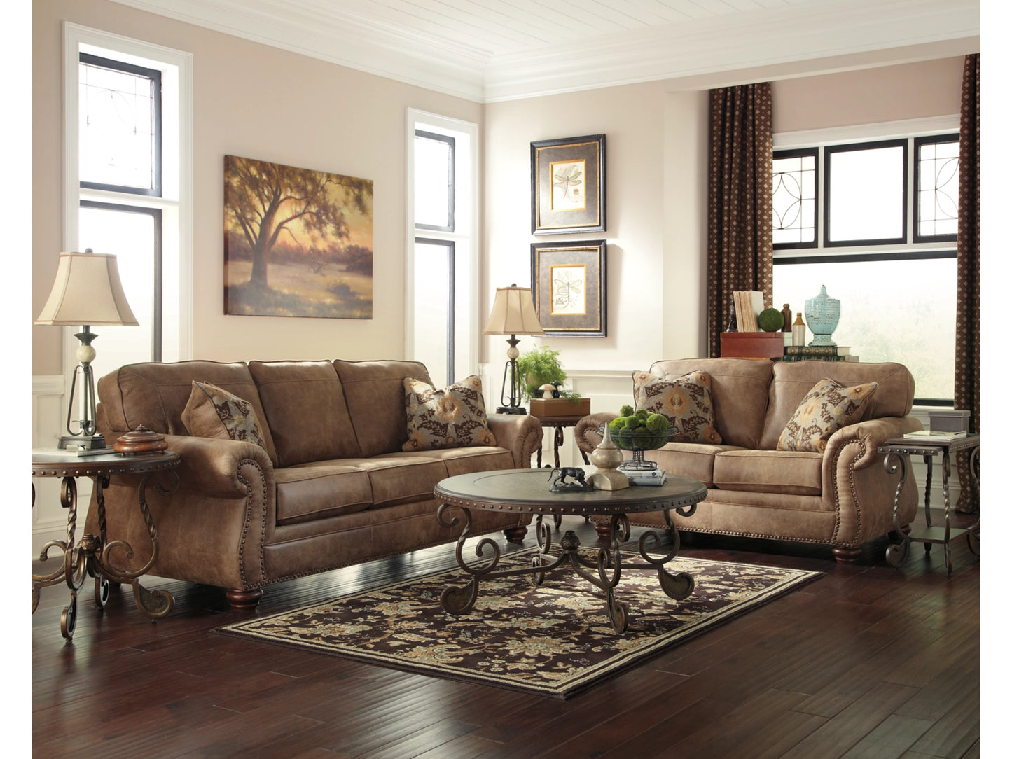 Larkinhurst Loveseat