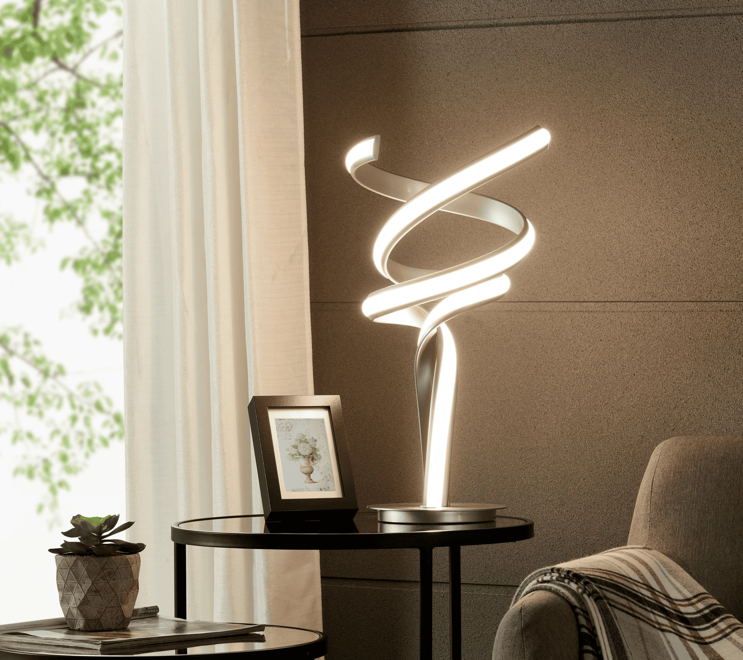 MUNICH SILVER TABLE LAMP // LED STRIP & TOUCH DIMMER