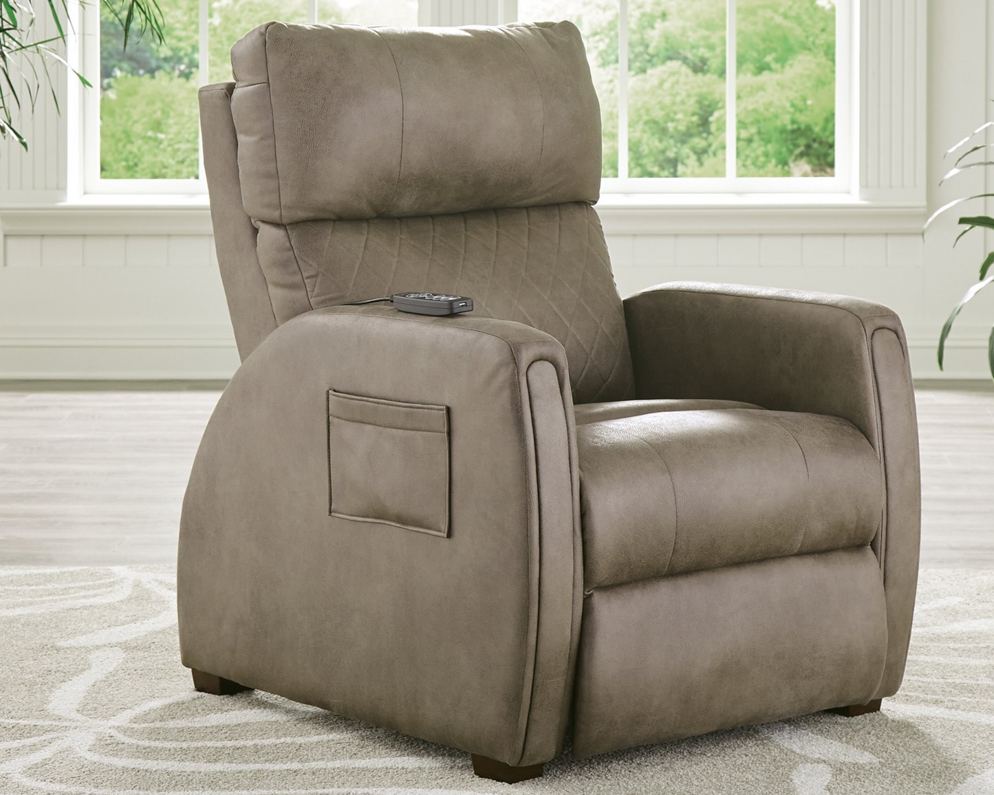 764106 Relaxer Taupe Power Recliner Heat / Massager