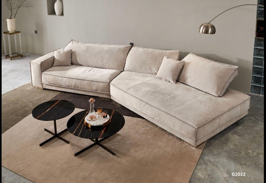 Luna sectional