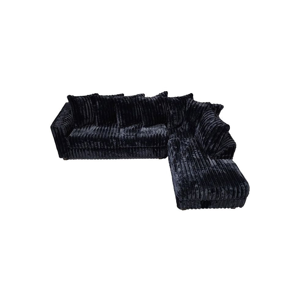 Gia Sectional Black