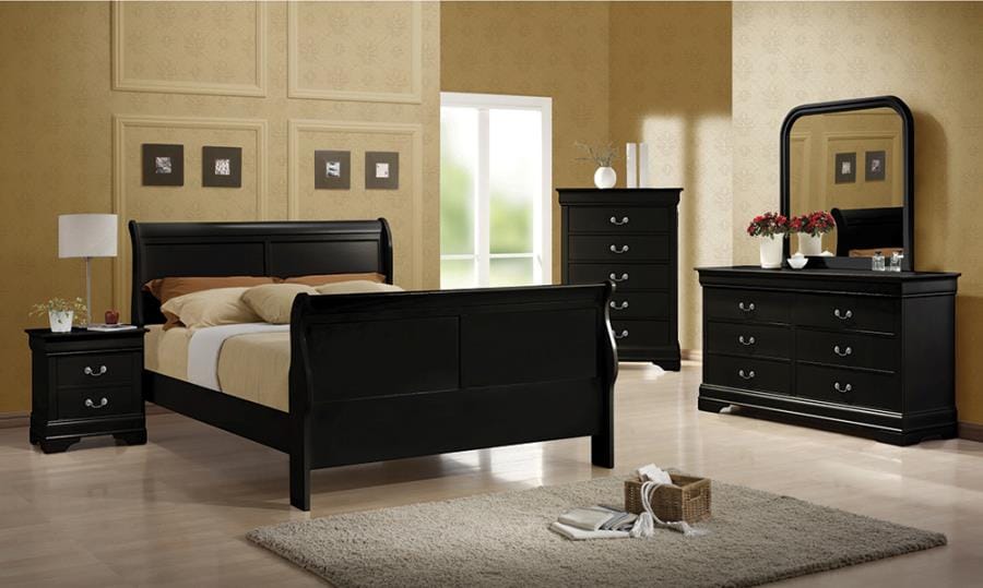 Louis Philippe Bedroom Set with Sleigh Headboard