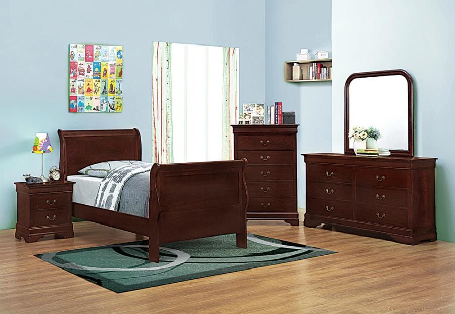 Louis Philippe Bedroom Set with Sleigh Headboard