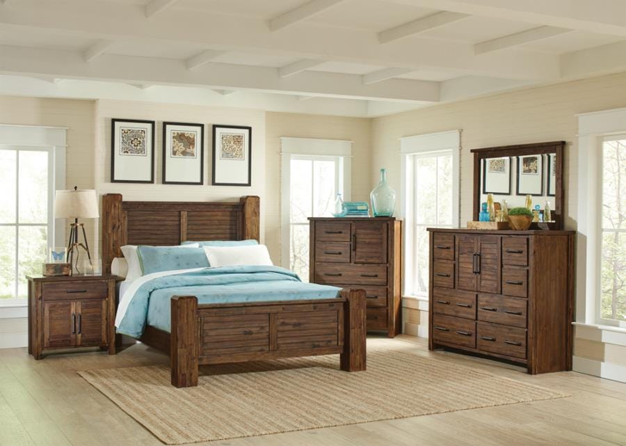 Sutter Creek Eastern King Bed with Block Posts Vintage Bourbon