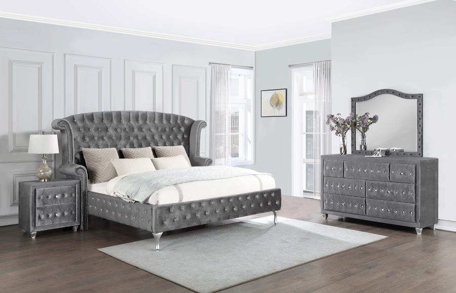 Deanna 4-piece Tufted California King Bedroom Set Grey