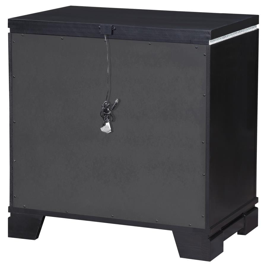 Eleanor Rectangular 3-drawer Nightstand Silver and Black