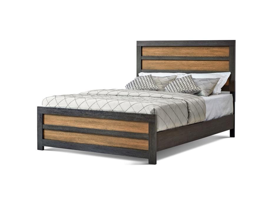 Dewcrest Eastern King Panel Bed Caramel and Licorice