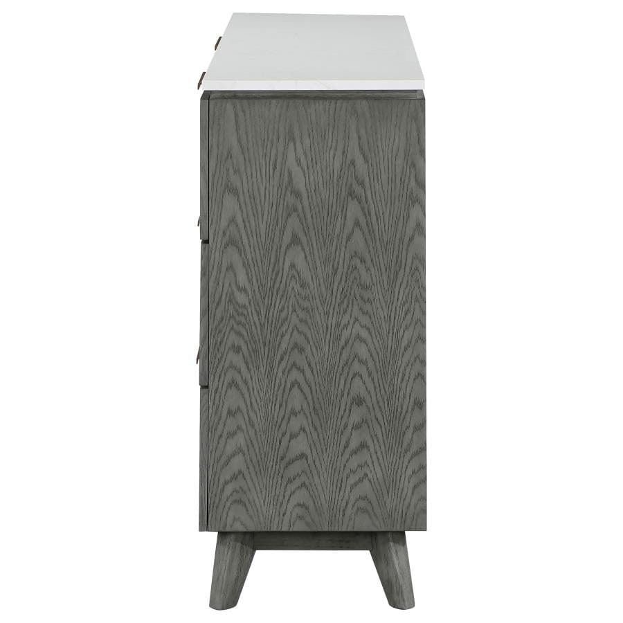 DRESSER