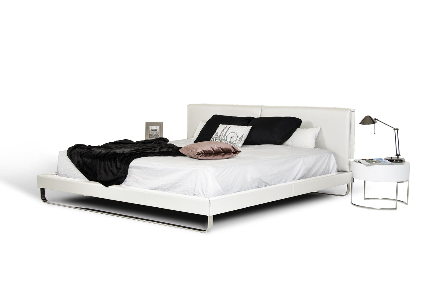 Eastern King Modrest Ramona Modern White Leatherette Bed