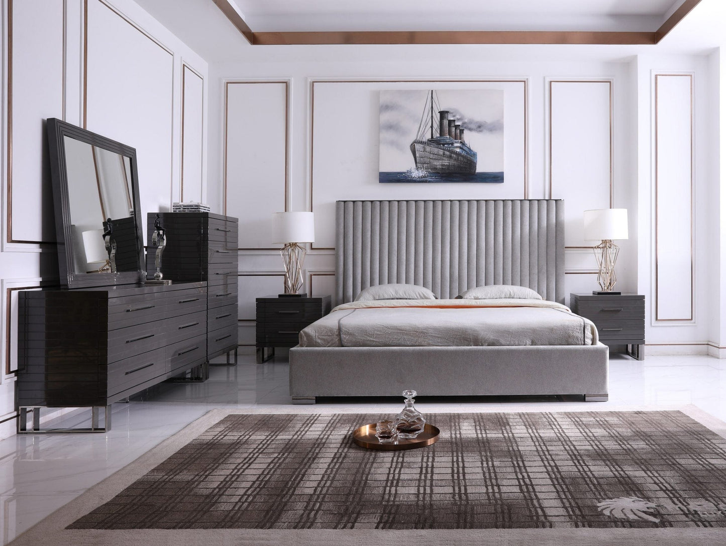 Modrest Splendor - Silver + Grey Velvet Upholstered King Platform Bed